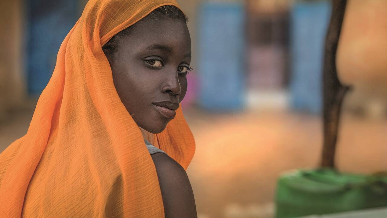 Awa lebt im Lepradorf M’Balling im Senegal.  