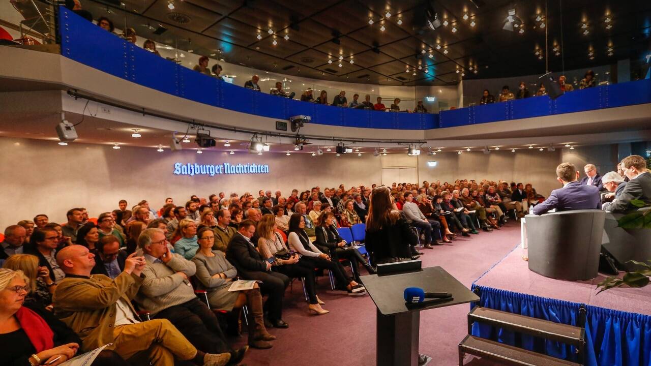 Podiumsdiskussion der Spitzenkandidaten für die Bürgermeisterwahl am Dienstagabend im SN-Saal. 