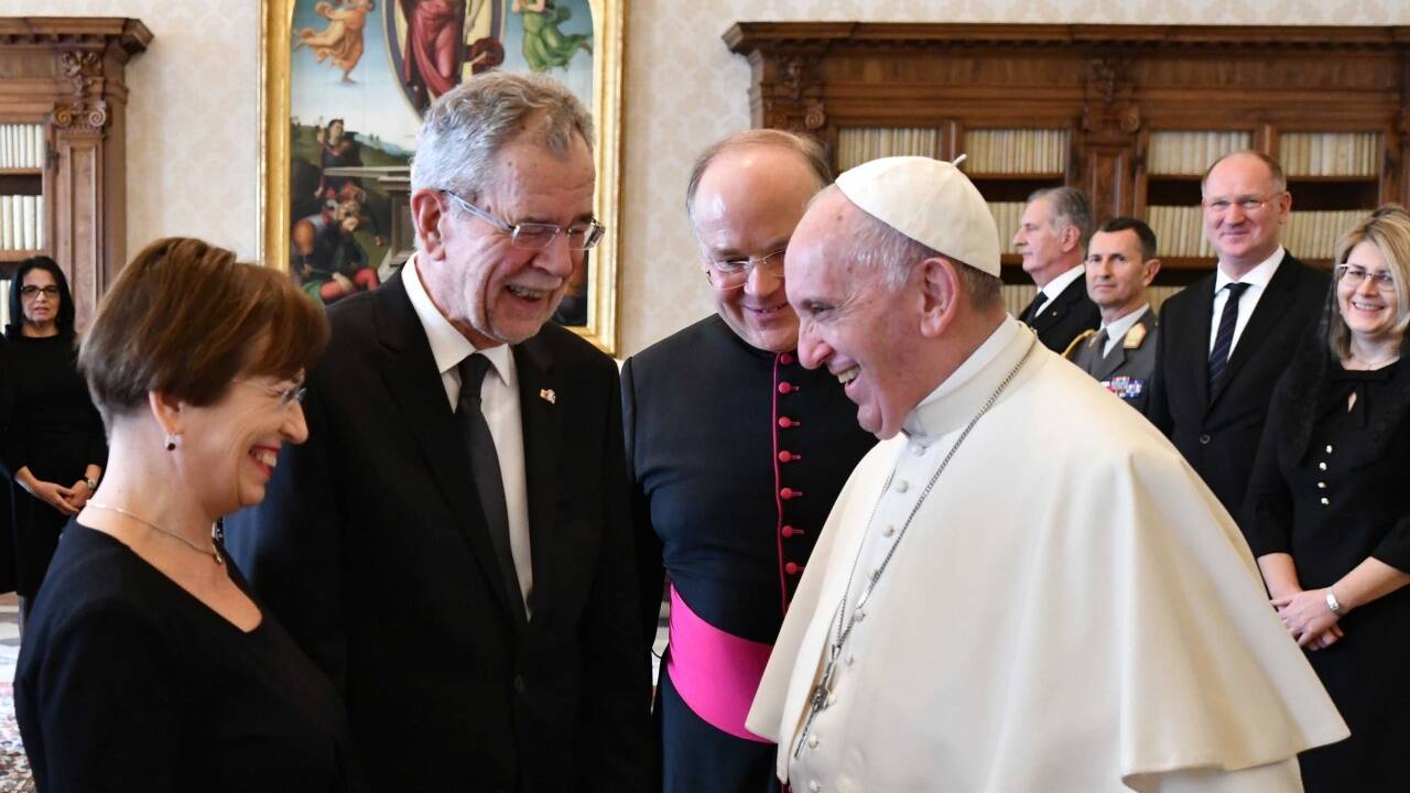 Bundespräsident Alexander Van der Bellen bei Papst Franziskus. 
