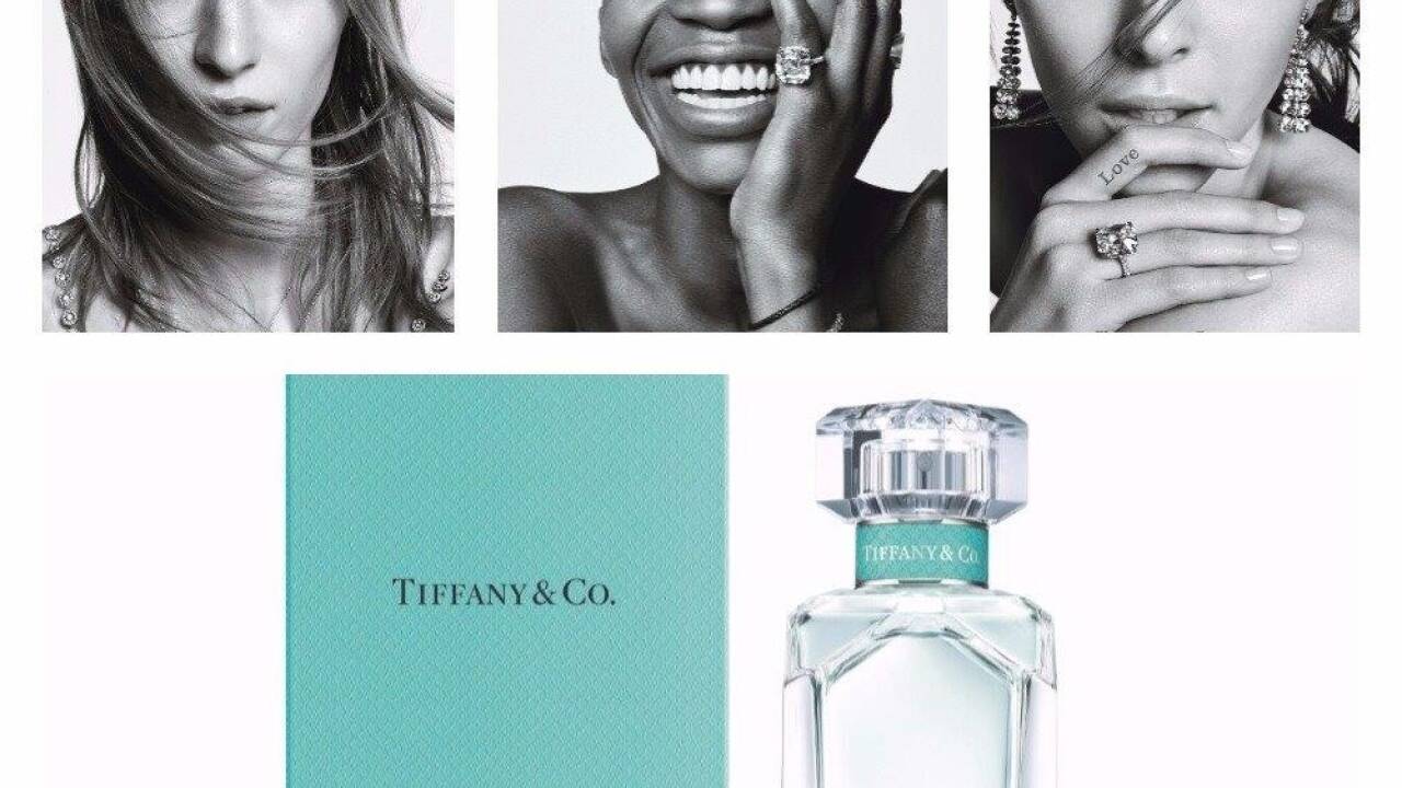 Premiere für Tiffany: Der Nobeljuwelier stellt sein erstes Parfum vor, das Meisterparfumeurin Daniela Andrier kreiert hat. „Tiffany & Co. Eau de Parfum“ öffnet sich mit Kopfnoten von Vert de Mandarine. Hauptnote der Herznote ist die Irisblüte (Tiffanys Verbindung zur Iris geht auf die frühesten Skizzen im Tiffany-Archiv zurück, ist also mit dem Wesen des Hauses eng verknüpft), die Stärke und Weiblichkeit verleiht und die Komposition erdet. Patchouli in einer Hülle aus weichen Moschusnoten sorgt für eine sinnliche Basis. Souverän wie ein Solitär. 