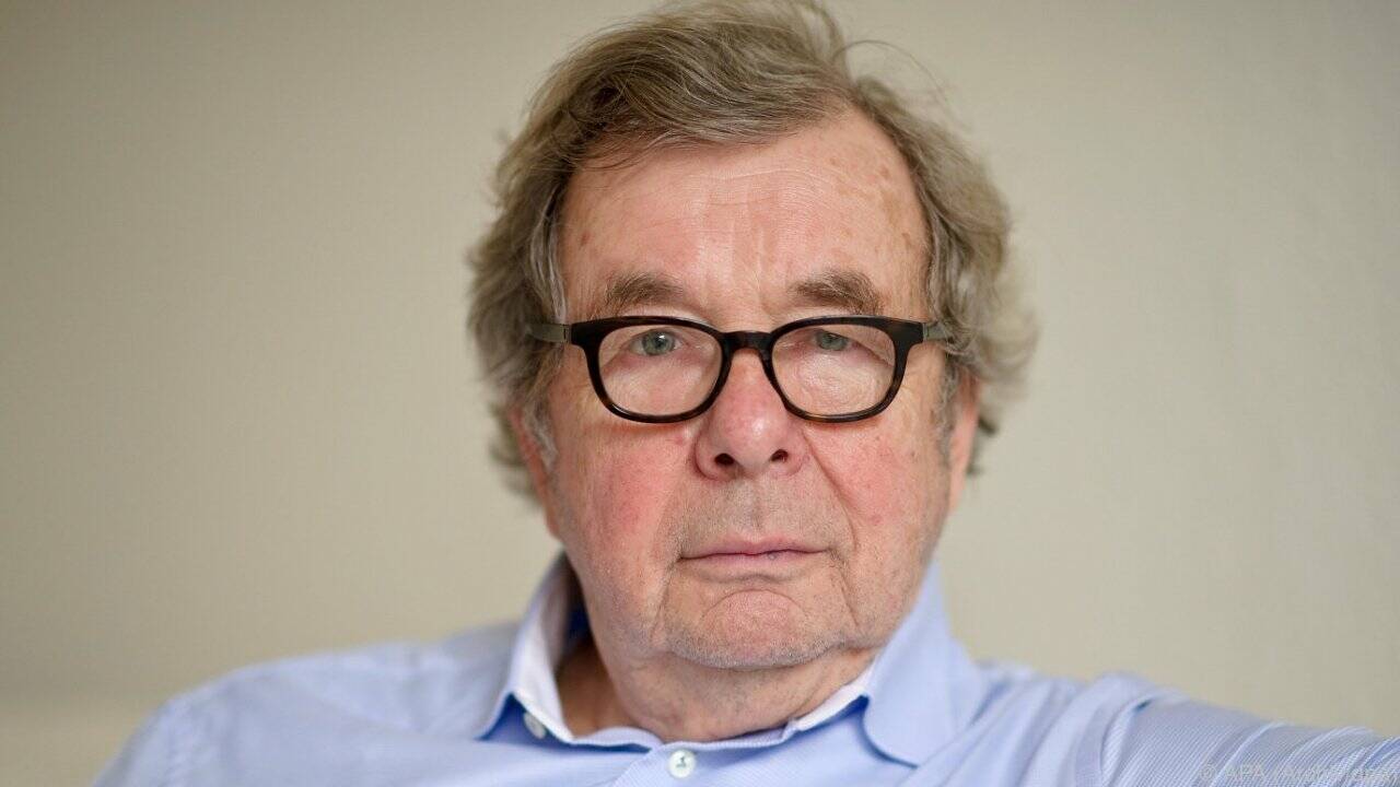 Trauerfeier für Literaturkritiker Karasek in Hamburg