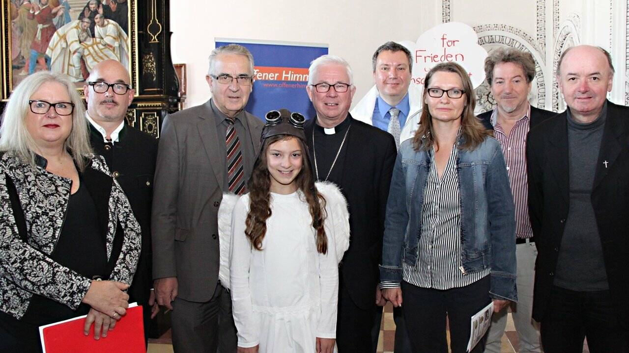 "Offener Himmel": So kennt Salzburg seine Kirche noch nicht