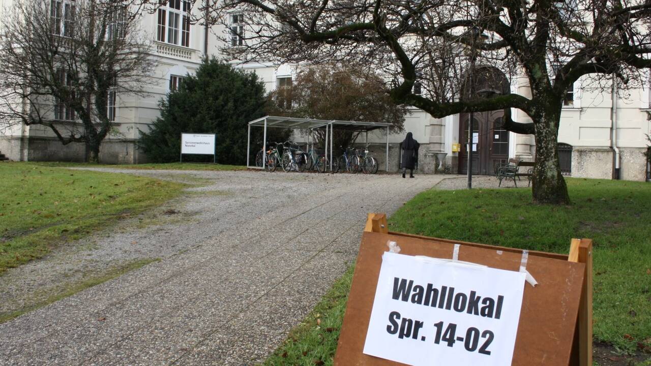 Wahllokal für den Sprengel 14-02 im Seniorenwohnhaus Nonntal.  