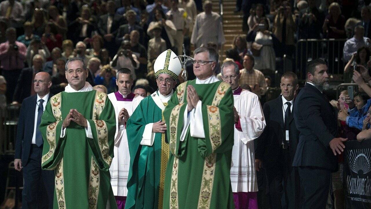 Papst beendet Besuch in New York mit Messe
