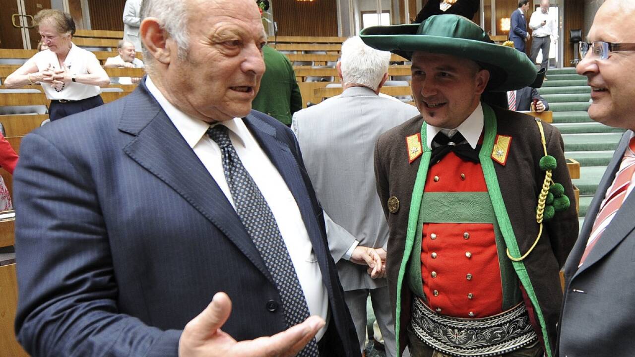 Ex-SVP-Chef Durnwalder (l.) mit ÖVP-Südtirol-Sprecher Gahr (r.) Ex-SVP-Chef Durnwalder (l.) mit ÖVP-Südtirol-Sprecher Gahr (r.)