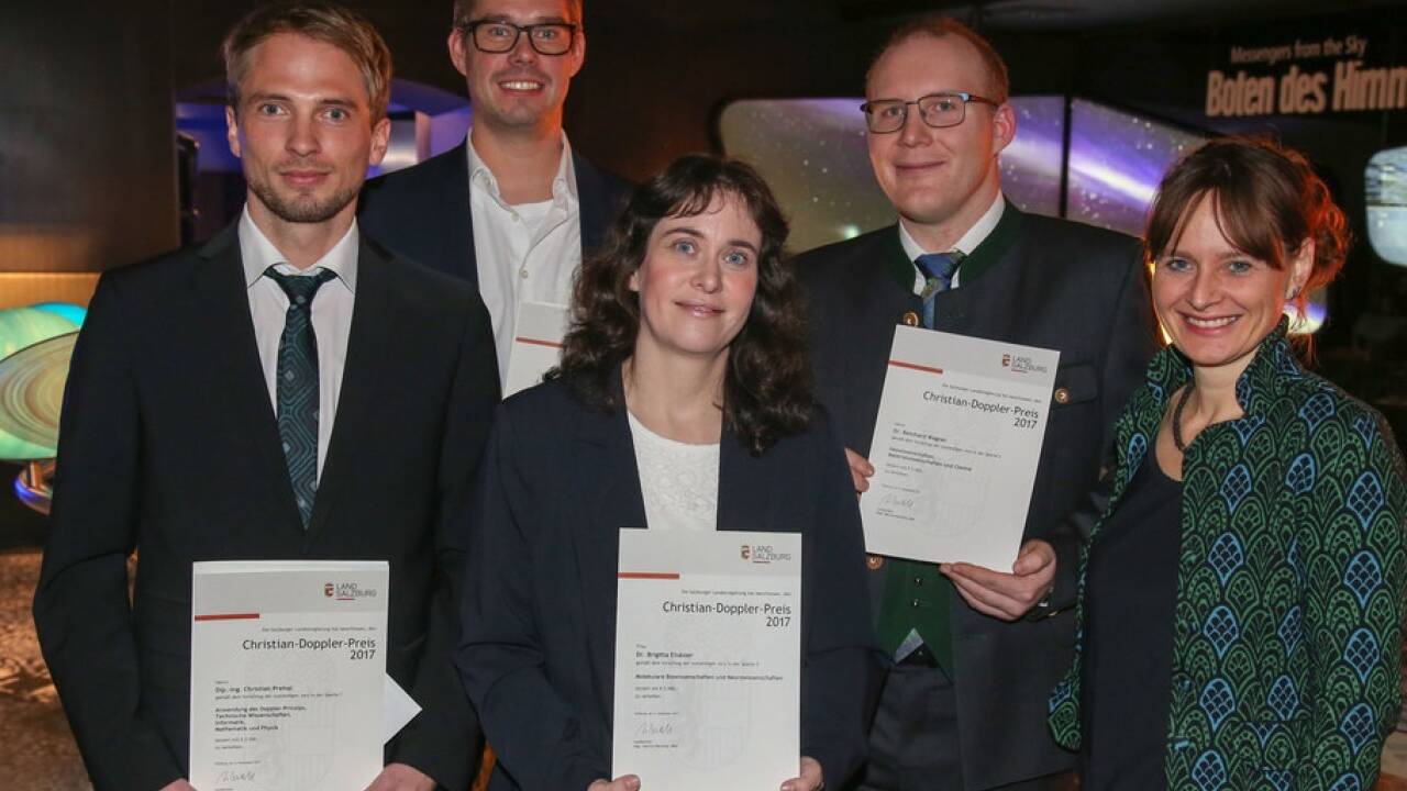 Doppler-Preis-Verleihung in Salzburg im Haus der Natur: Christian Prehal, Robert R. Junker, Brigitta Elsässer, Reinhard Wagner und Landesrätin Martina Berthold (von links). 
