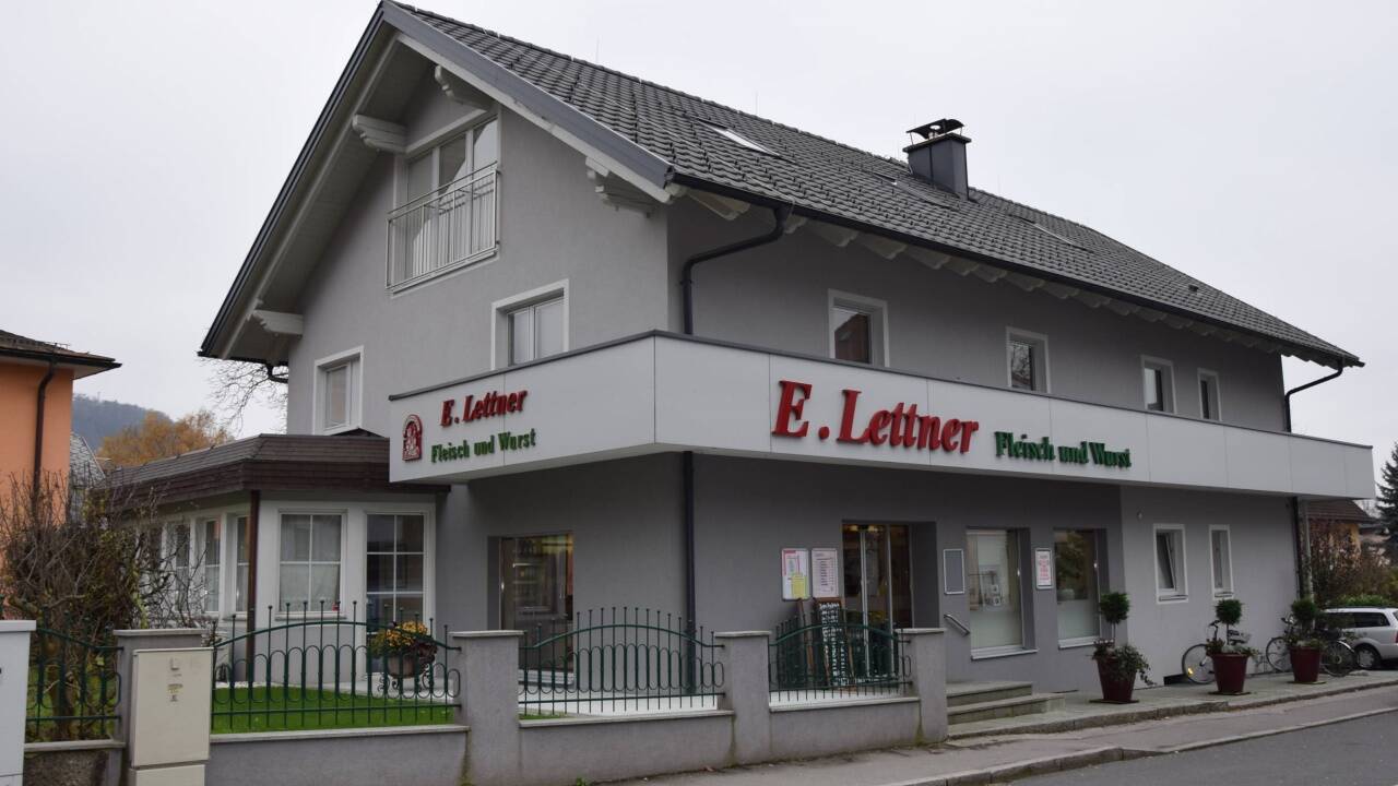 Das renovierte un d ausgebaute Stammhaus in der Thurnerstraße. 