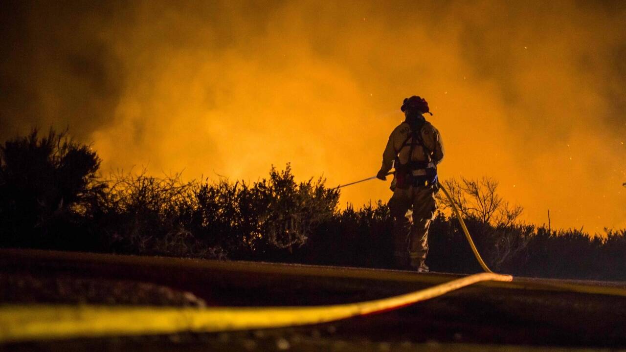 Rund 2.500 Feuerwehrleute sind im Einsatz 
