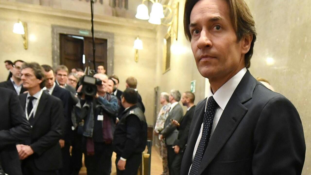 Der Angeklagte Karl-Heinz Grasser im Gerichtssaal. 