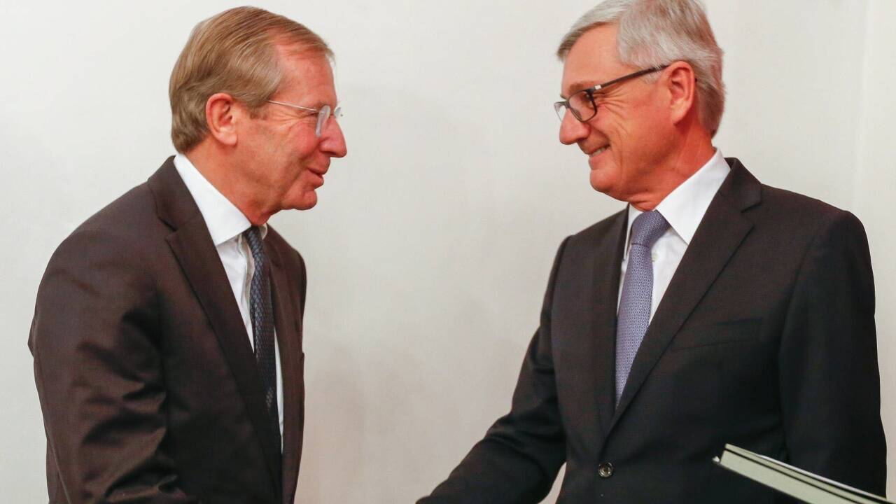 Landeshauptmann Wilfried Haslauer gelobte Harald Preuner als neuen Bürgermeister der Stadt Salzburg an.  
