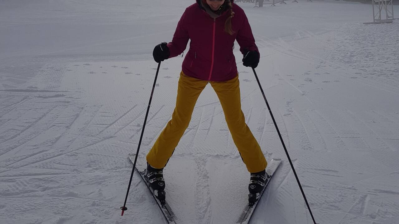 Tag eins des Skikurses: Noch etwas wackelig auf den Beinen.  Tag eins des Skikurses: Noch etwas wackelig auf den Beinen.