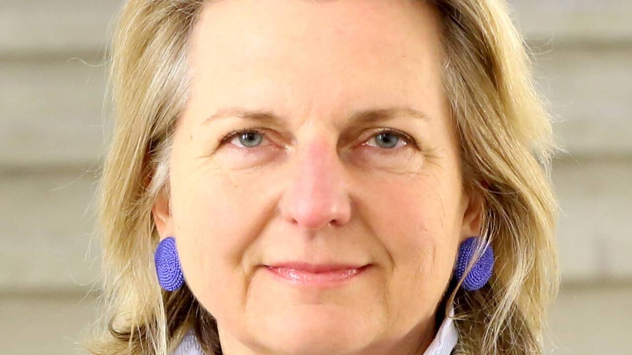 Karin Kneissl - 'Weiblicher Kreisky' mit kontroversen Positionen. 