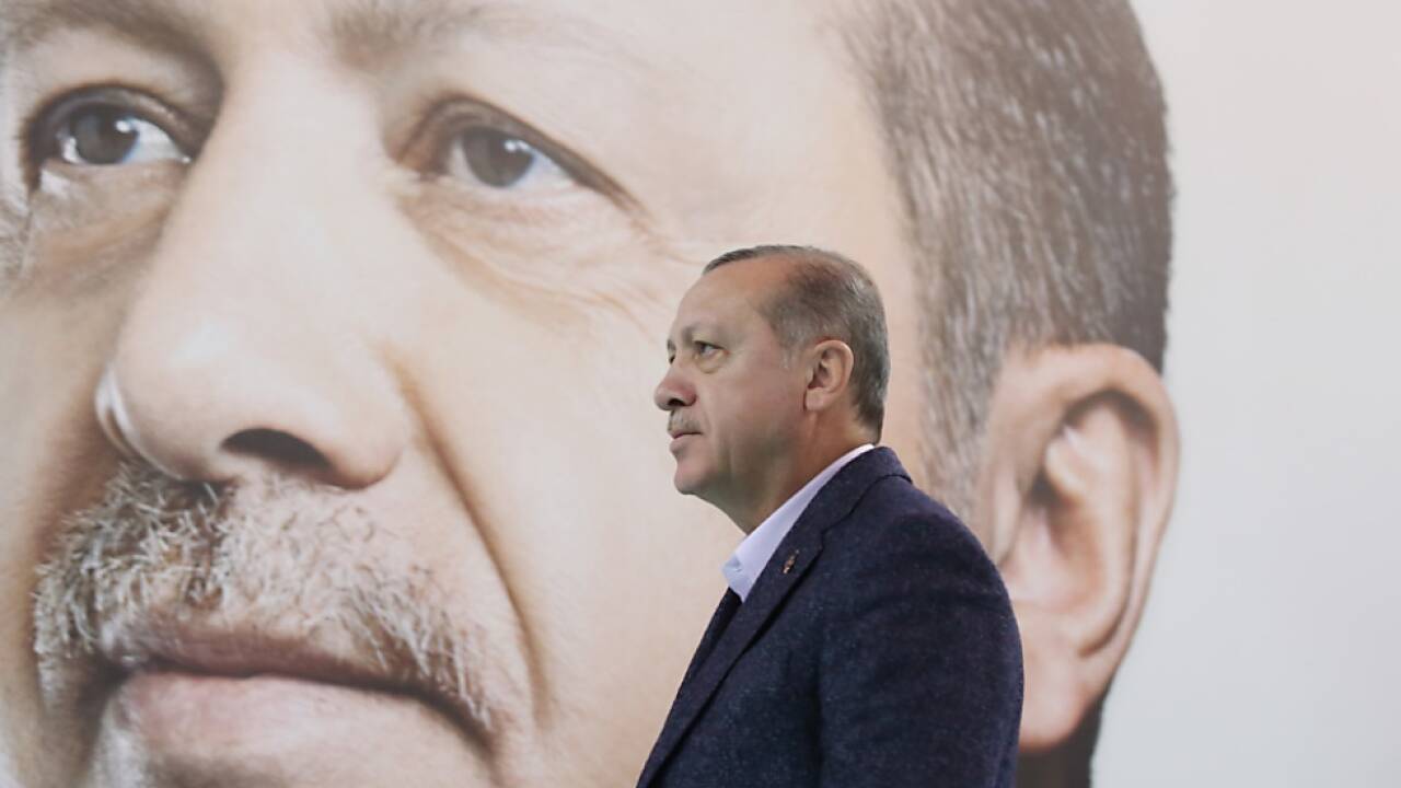 Türkei hat ihre Probleme mit Schwarz-Blau 