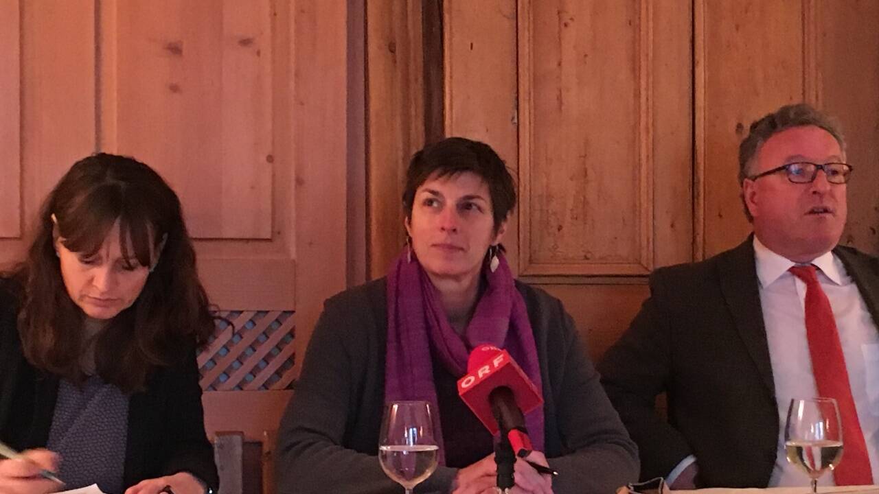 Die drei grünen Regierungsmitglieder in Salzburg, Martina Berthold, Astrid Rössler und Heinrich Schellhorn, kritisieren die neue Bundesregierung.  