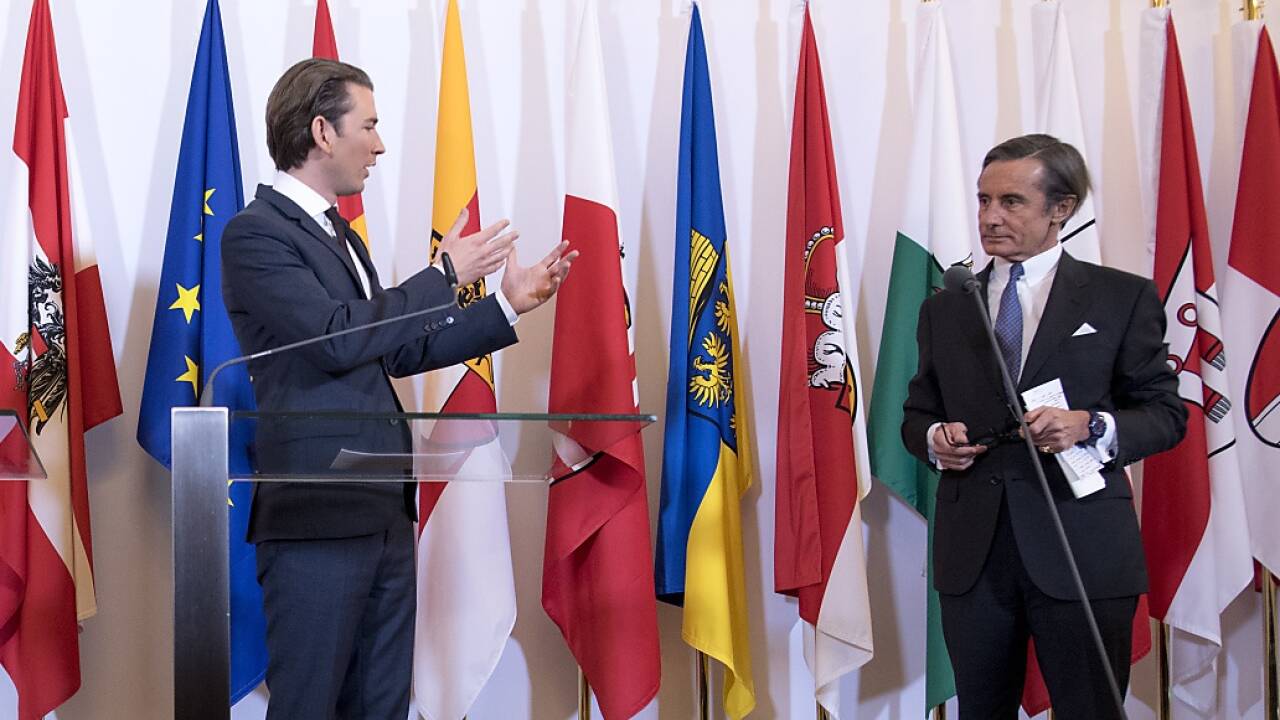 Launsky-Tieffenthal (r.) soll öfters statt Strache und Kurz sprechen. 