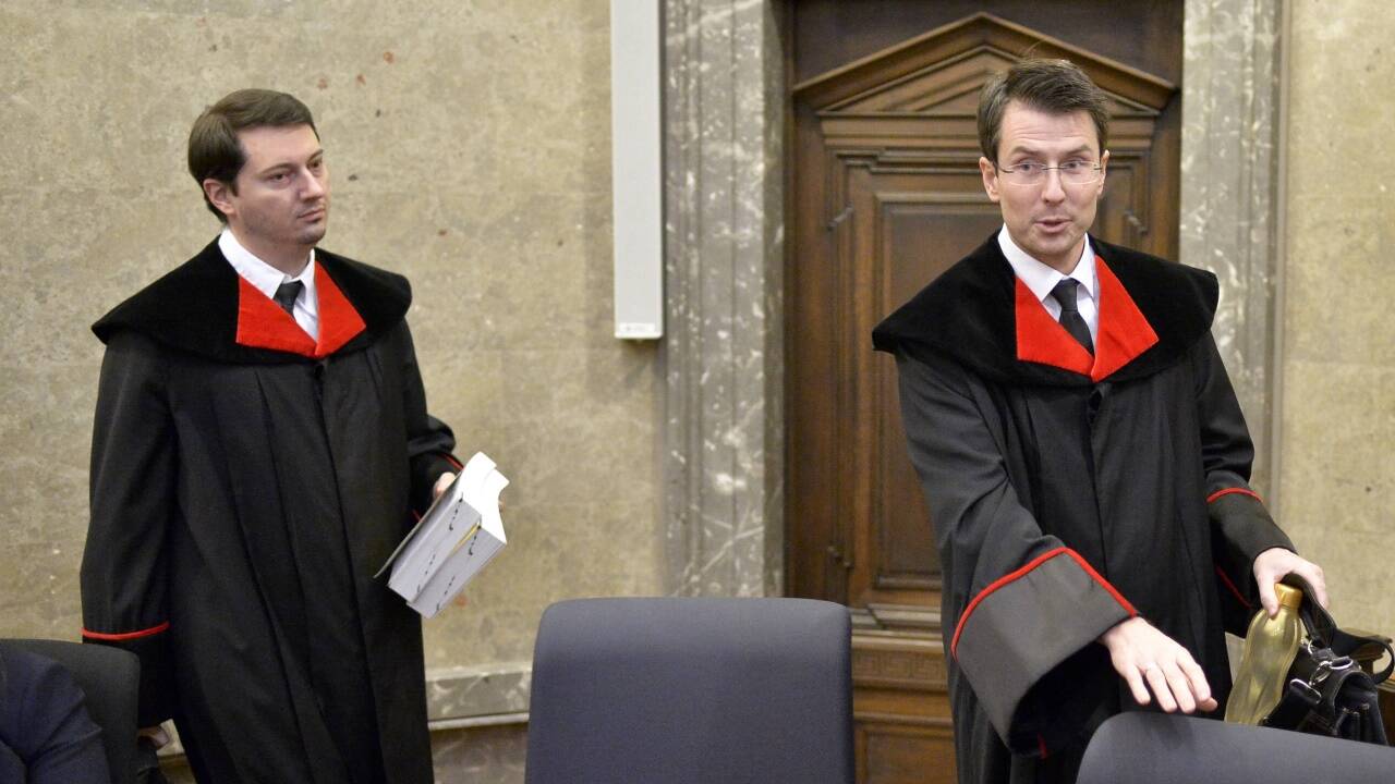 Die Staatsanwälte Alexander Marchart (L) und Gerald Denk. 