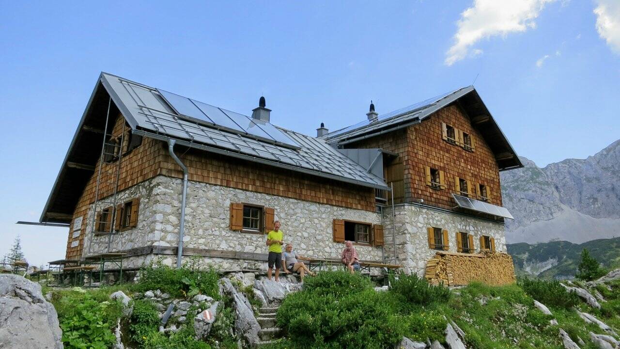 Über Almen und Felsen Über Almen und Felsen