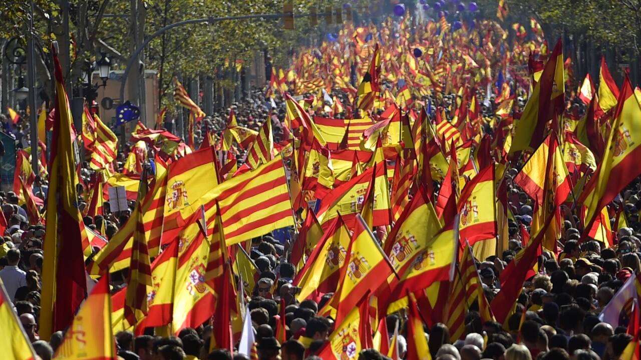 Aus dem Archiv: Massendemonstration in Barcelona gegen Abspaltung von Spanien. 