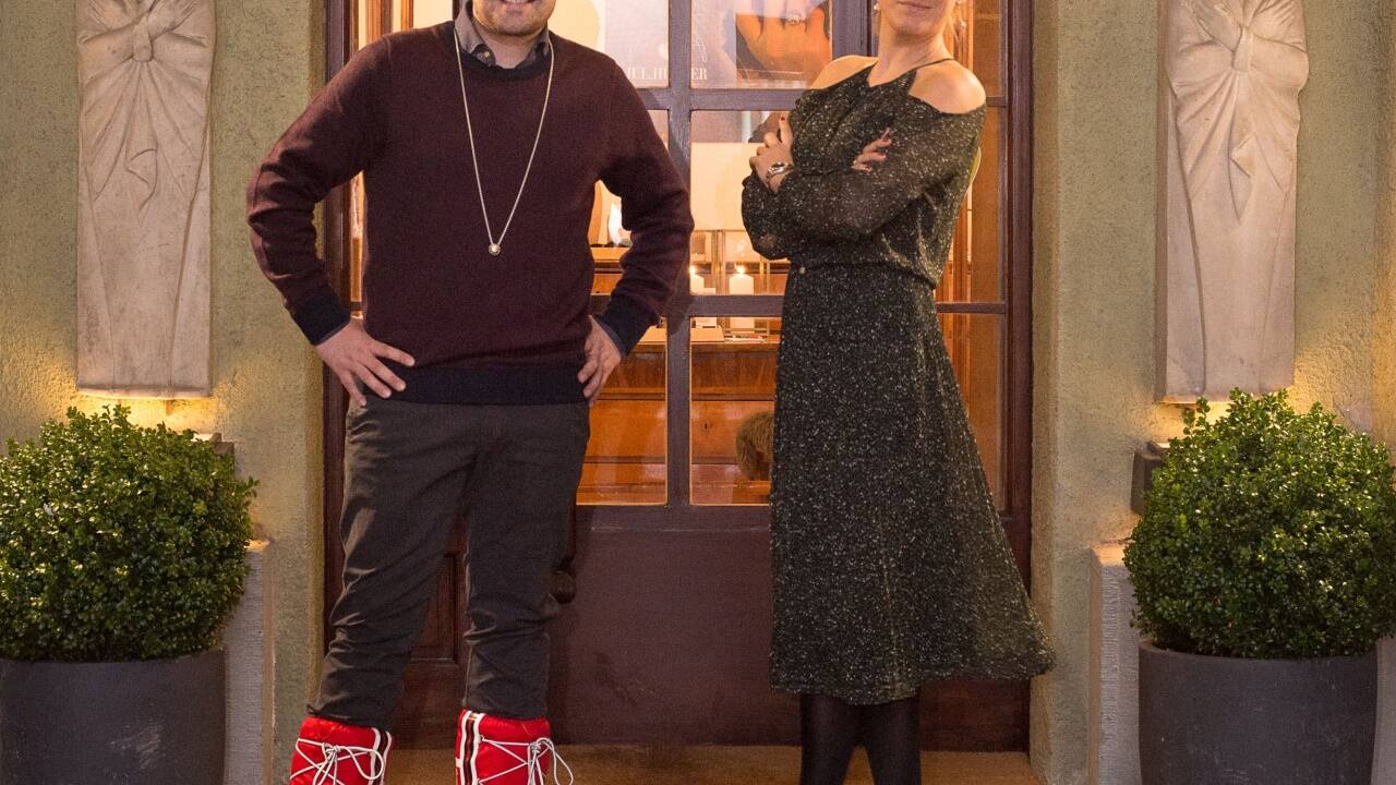 TV-Moderatorin Bianca Schwarzjirg ist das Werbegesicht der neuen Kollektion des Juweliers Franziskus Kriegs-Au. Die Form des Schmucks ist an die ... 