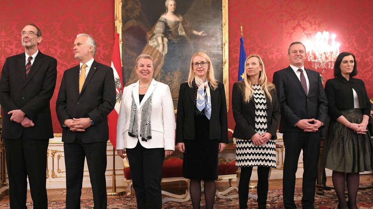 Heinz Faßmann, Josef Moser, Beate Hartinger, Margarete Schramböck, Juliane Bogner-Strauß, Mario Kunasek, Elisabeth Köstinger.  