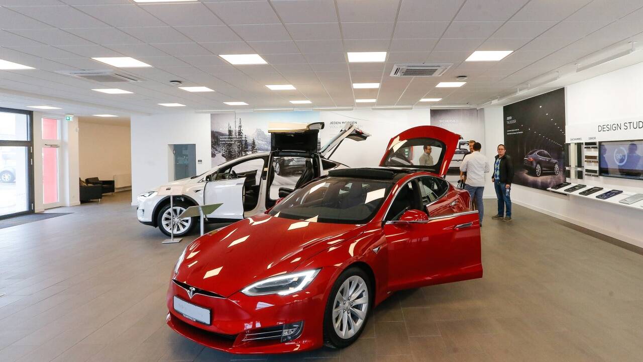 Das Service Center von Tesla öffnet in Wals seine Pforten.  