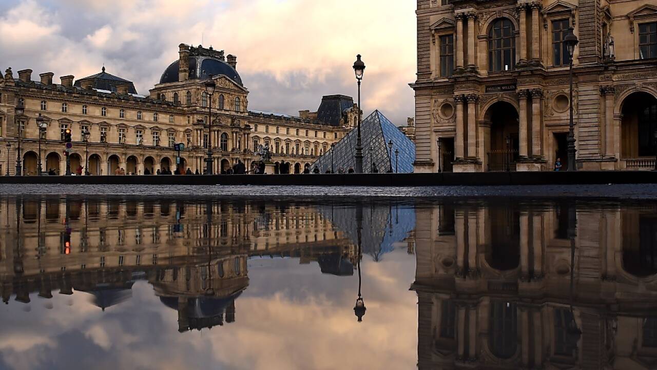 Eine Abteilung im Louvre wurde vorübergehend geschlossen 
