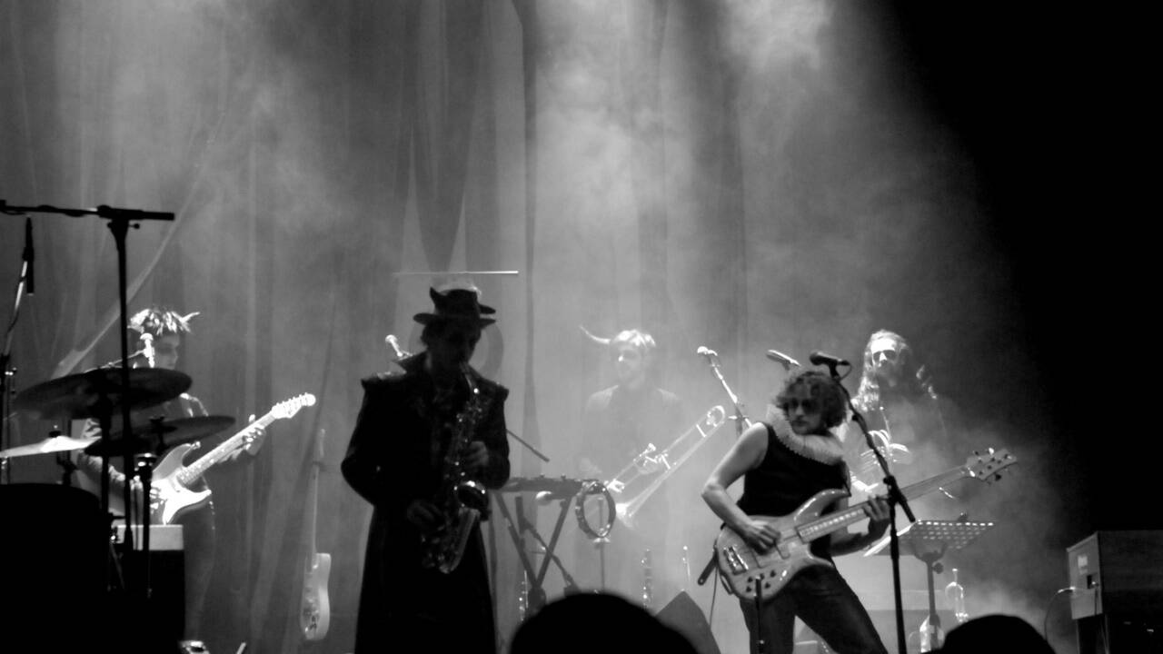 Blank Manuskript Blank Manuskript