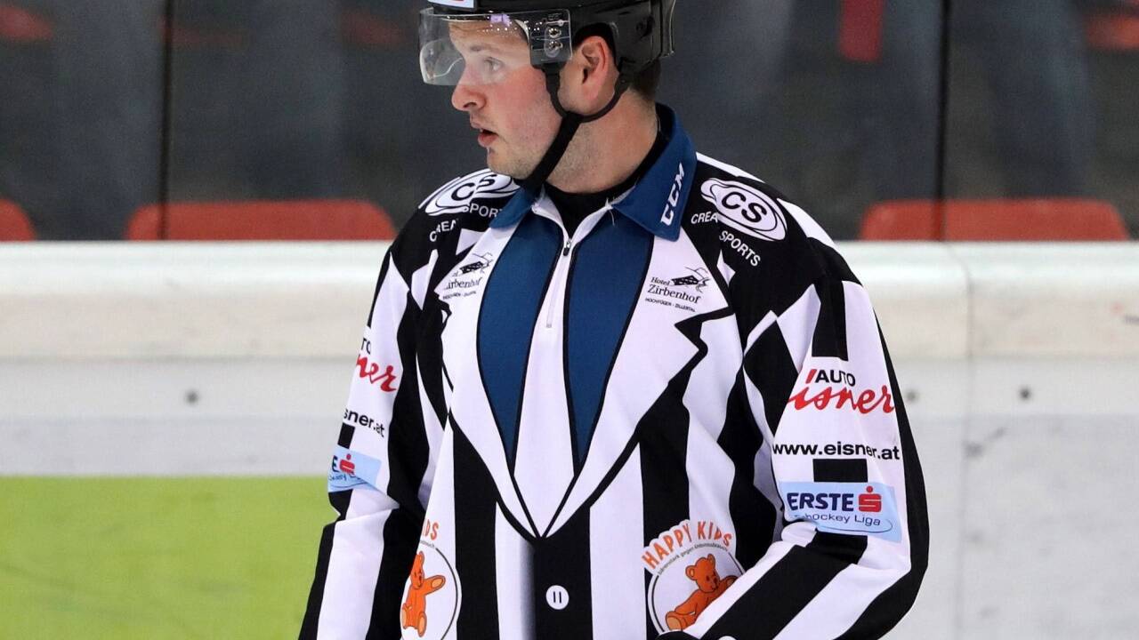 Doch ein Salzburger im CHL-Finale: Elias Seewald, Linesman. 