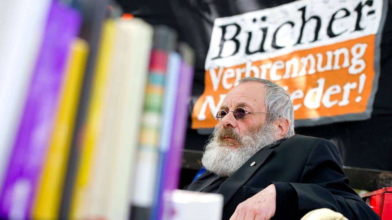 "Pu der Bär"-Übersetzer Harry Rowohlt ist tot