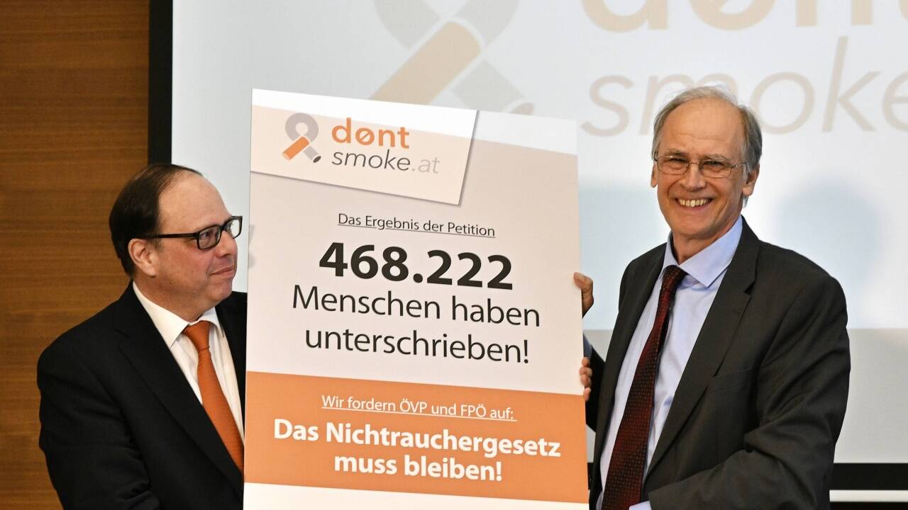 Thomas Szekeres (Präs. Ärztekammer Wien), Paul Sevelda (Präs. Krebshilfe), im Rahmen einer PK der Ärztekammer Wien. 
