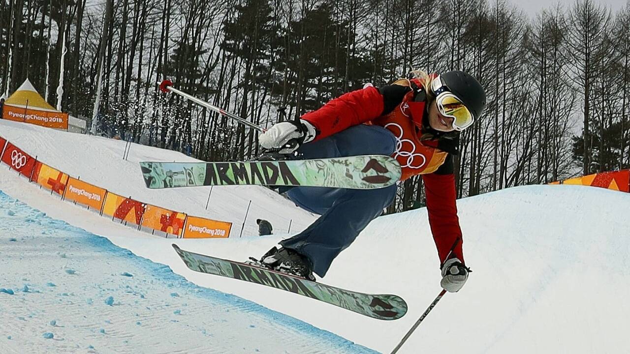 Halfpipe-Touristin: Elizabeth Marian Swaney.  Halfpipe-Touristin: Elizabeth Marian Swaney.