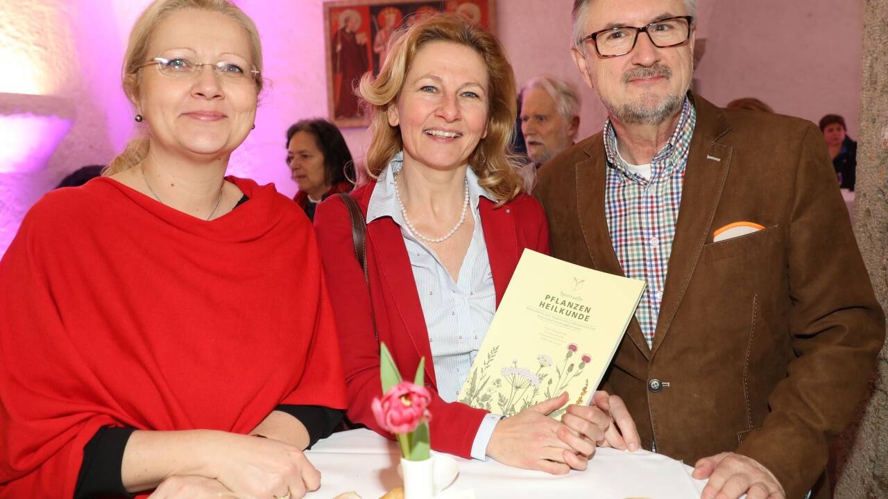 Martina Gantioler, Heidi Friedberger und Uwe Büttner (Seewald Gruppe).  