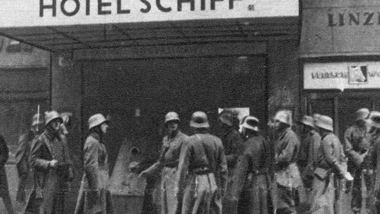 Das sozialdemokratische Parteiheim im Hotel Schiff in Linz, von wo aus die Exekutive bei einer Waffensuche zuerst beschossen wurde und die Revolte ihren Ausgang nahm. 
