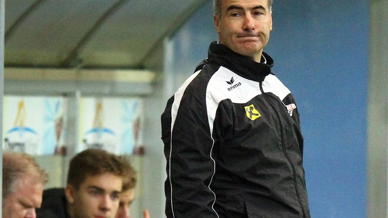Anif-Trainer Thomas Hofer und seine Mannschaft dürfen nicht in die neue 2. Liga aufsteigen.  