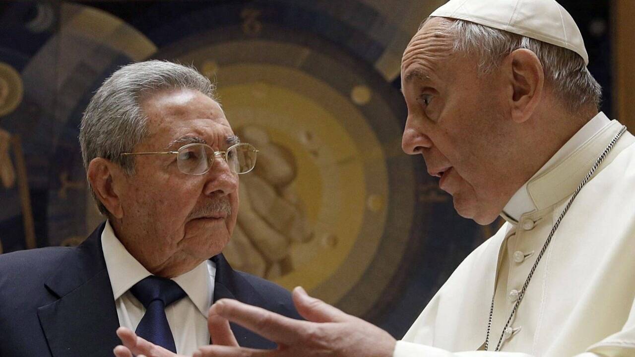 Papst Franziskus empfing Kubas Präsident Castro im Vatikan
