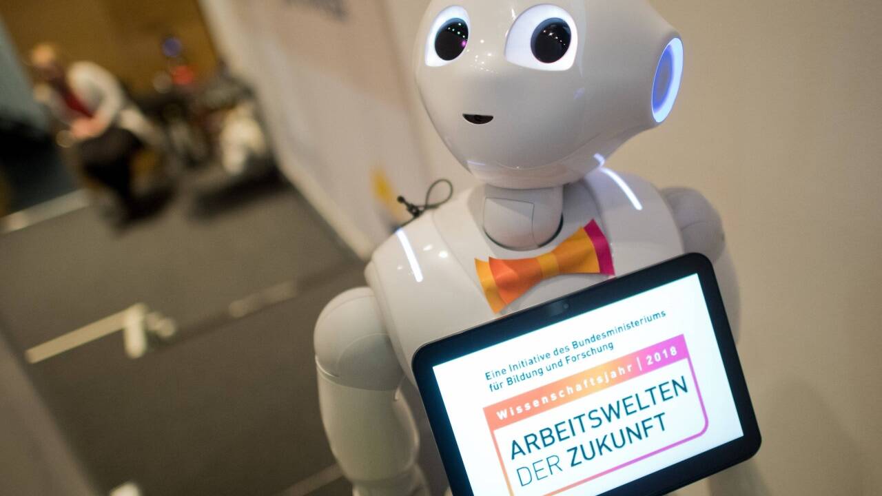 „Pepper“ ist so konstruiert, das Menschen keine Angst vor ihm haben.  