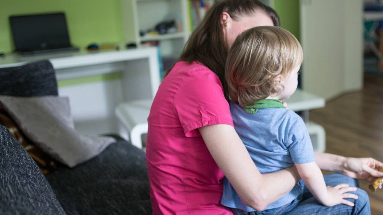 Viele Alleinerziehende von Armut bedroht  Viele Alleinerziehende von Armut bedroht