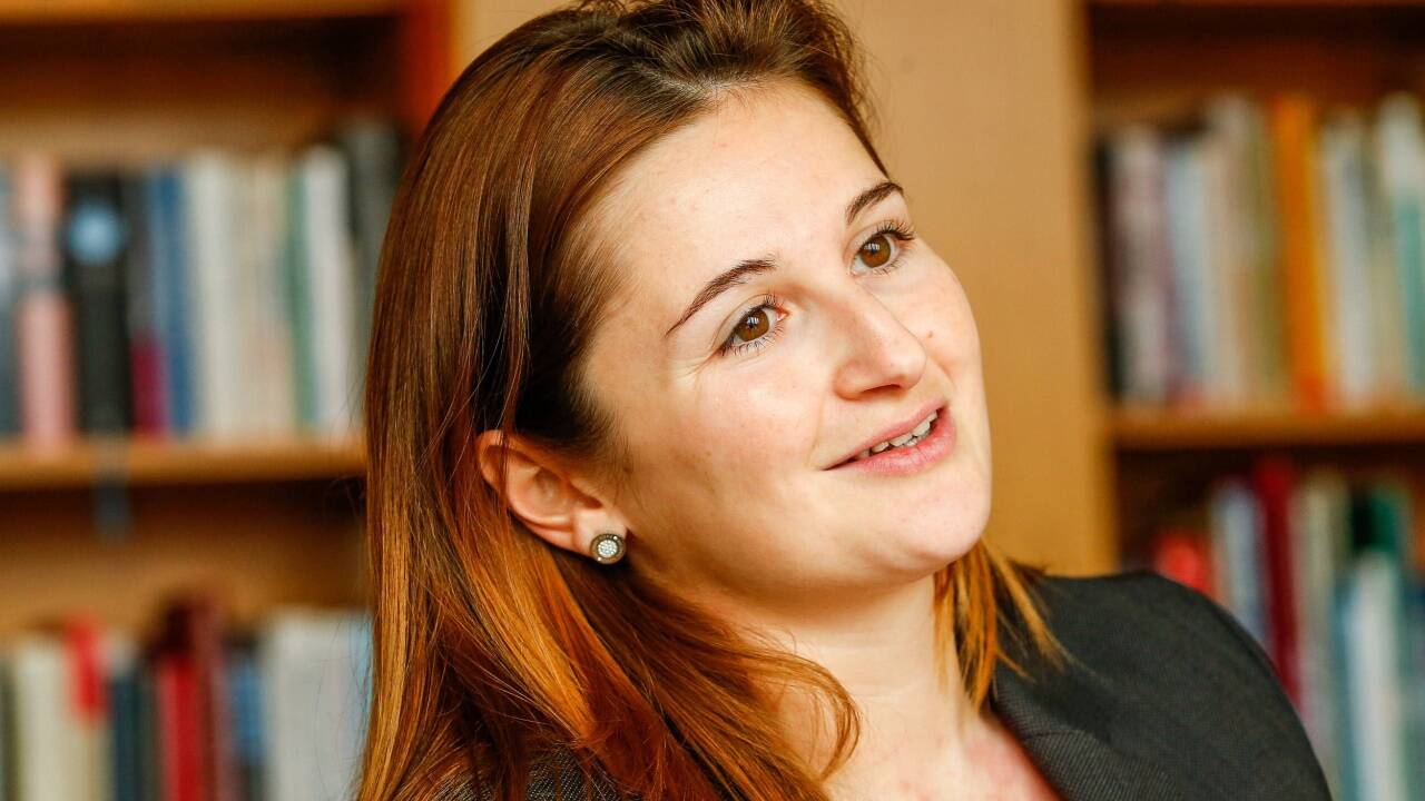 „Was diese Liederbücher angeht – damit will ich nichts am Hut haben. Die Burschenschaften müssen in ihrem Stall sauber machen“, sagt Salzburgs FPÖ-Chefin Marlene Svazek (25).  