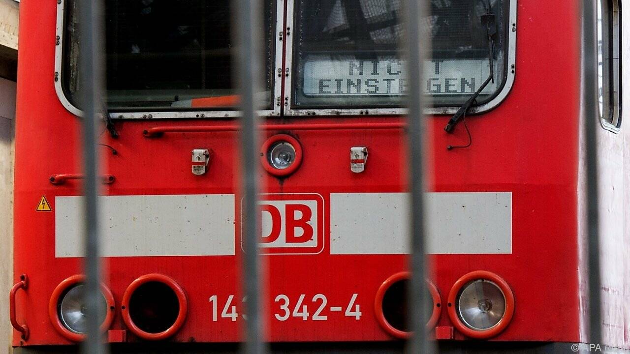 Deutsche Bahn bot Lokführergewerkschaft GDL Schlichtung an