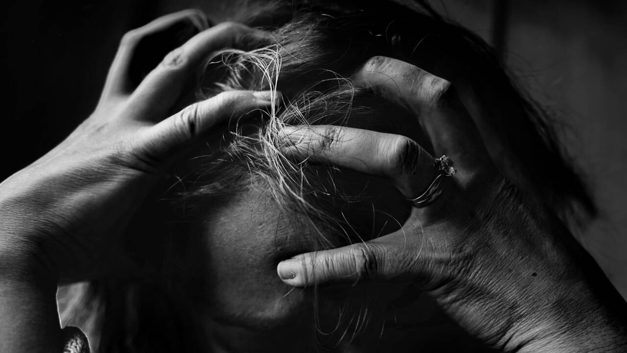 Burnout tritt nicht von heute auf morgen auf, es ist meist eine Spirale aus privaten, beruflichen und emotionalen Stress. Burnout tritt nicht von heute auf morgen auf, es ist meist eine Spirale aus privaten, beruflichen und emotionalen Stress.