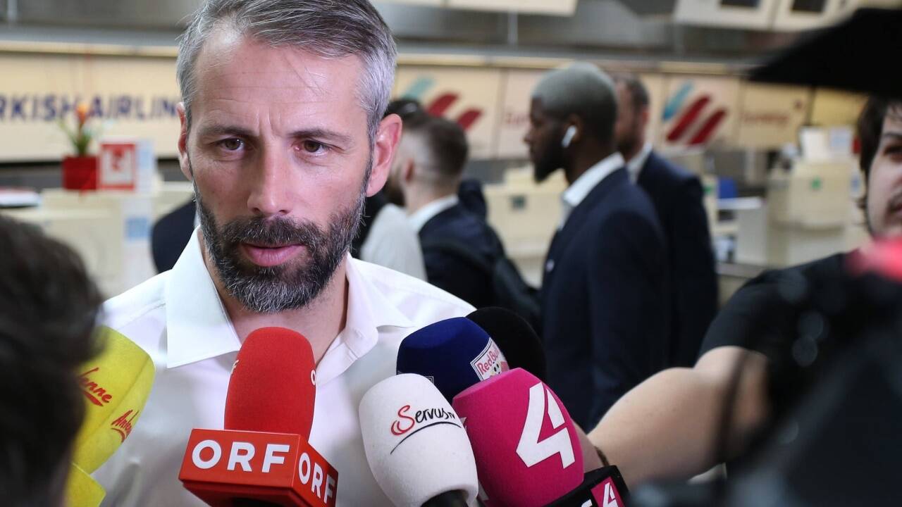 Ein gefragter Mann: Salzburg-Trainer Marco Rose vor dem Abflug nach Rom. 