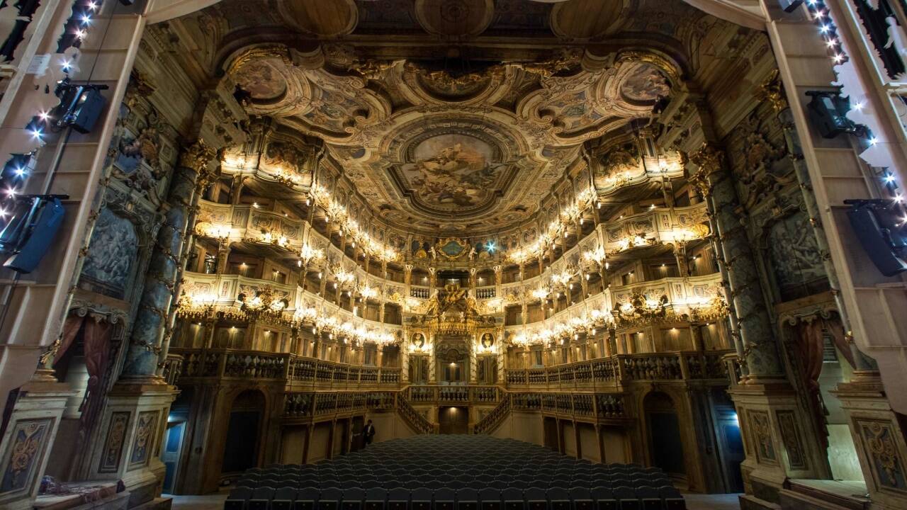 Blicke ins sanierte Markgräfliche Opernhaus in Bayreuth. 