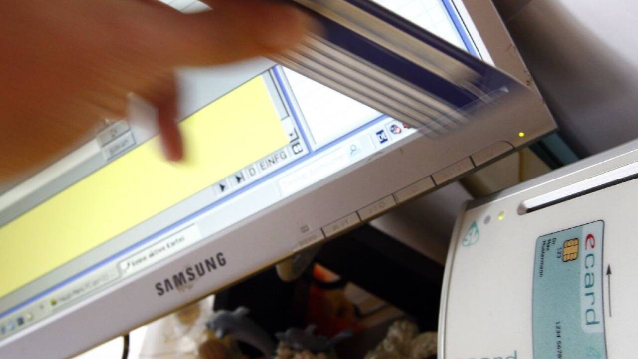 Künftig werden alle Gesundheitsdaten der Bürger in einer elektronischen Akte namens ELGA gespeichert. Die Regierung will diese Daten weitergeben. 