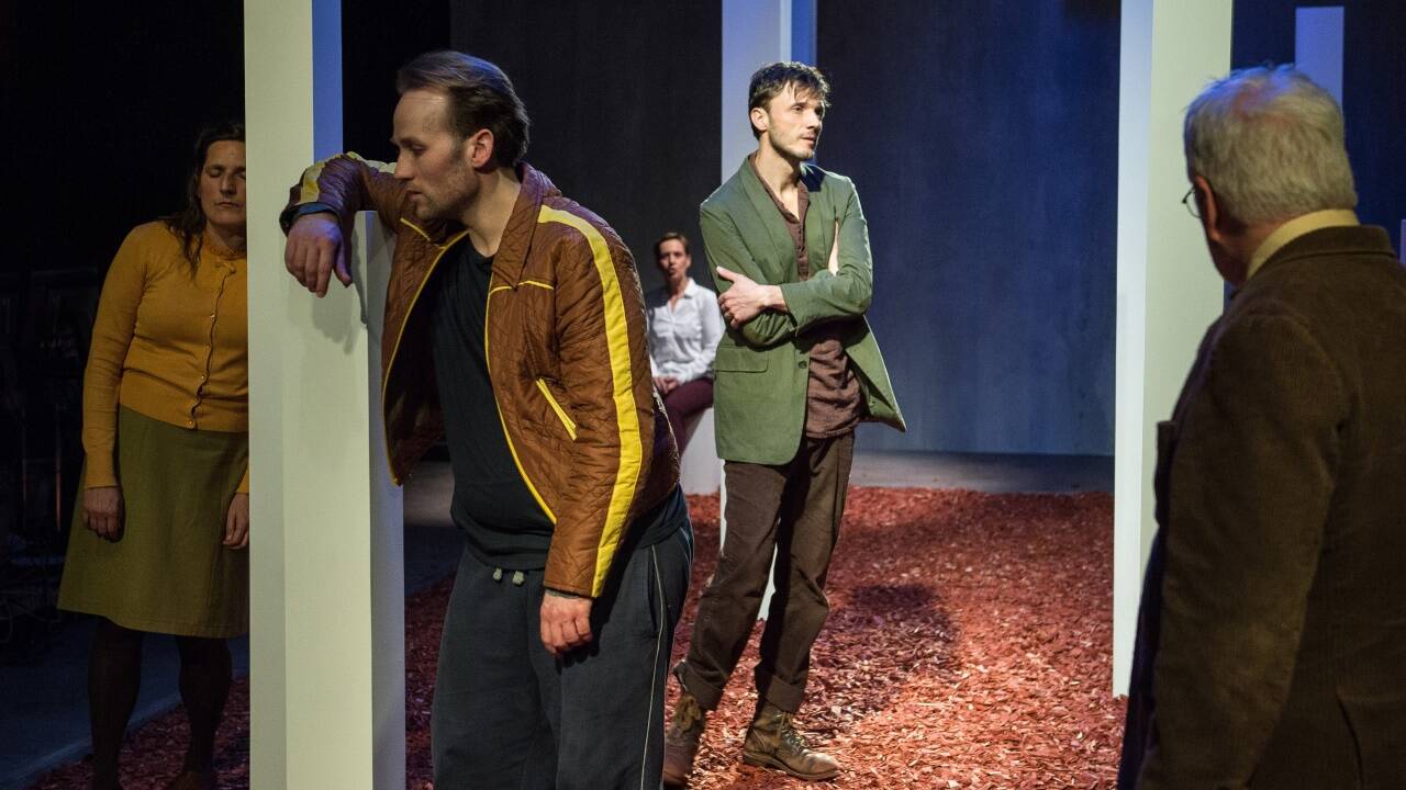 Szene von „Srebrenica“ im Schauspielhaus Salzburg.  