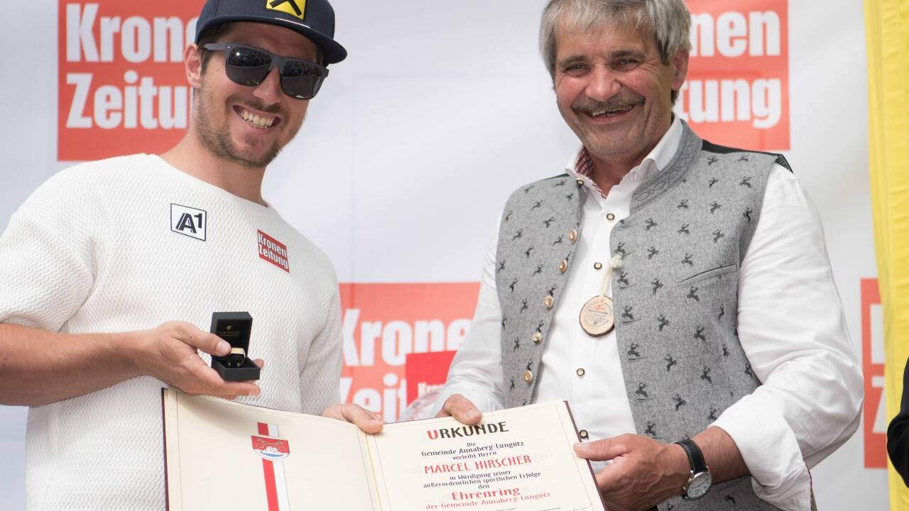 Großer Empfang für Marcel Hirscher am Sonntag in seiner Heimatgemeinde Annaberg – hier mit Bürgermeister Georg SChwarzenbacher.  Großer Empfang für Marcel Hirscher am Sonntag in seiner Heimatgemeinde Annaberg – hier mit Bürgermeister Georg SChwarzenbacher.
