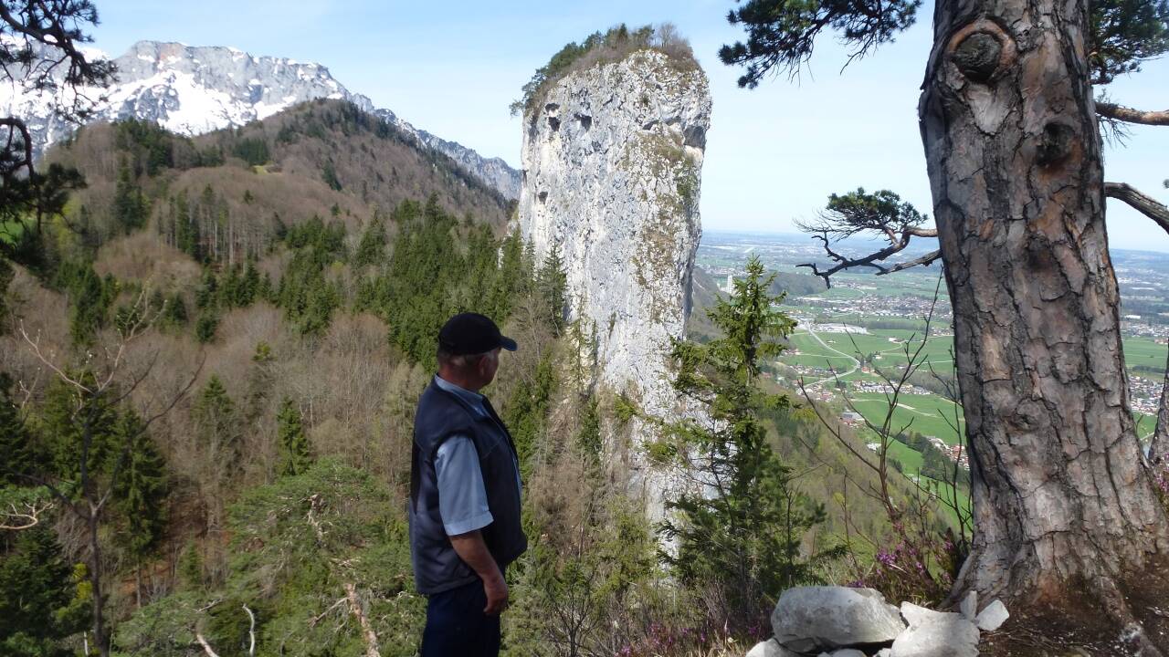 Beim Abstieg vom Kleinen Barmstein mit Blickrichtung zum „großen Nachbarn“.  Beim Abstieg vom Kleinen Barmstein mit Blickrichtung zum „großen Nachbarn“.