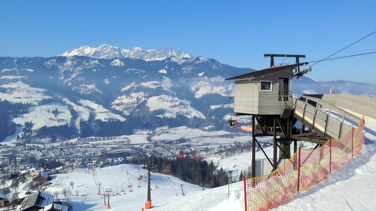 Der Hahnbaumsessellift am St. Johanner Hausberg. 