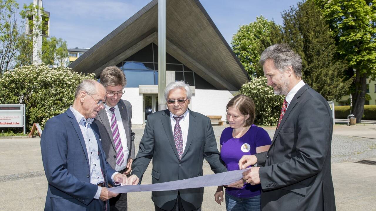 Die Matthäuskirche in Salzburg-Taxham wird modernisiert. Im 
