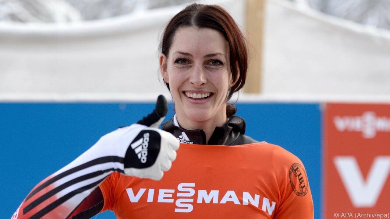 Skeleton-EM-Silber auf Heimbahn für Janine Flock