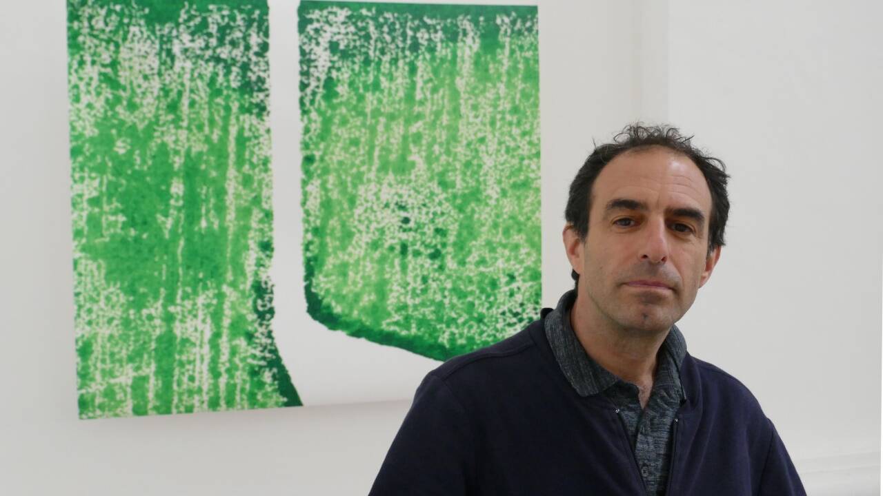„Suspension“: Paul Wallach in der Kollegienkirche. 
